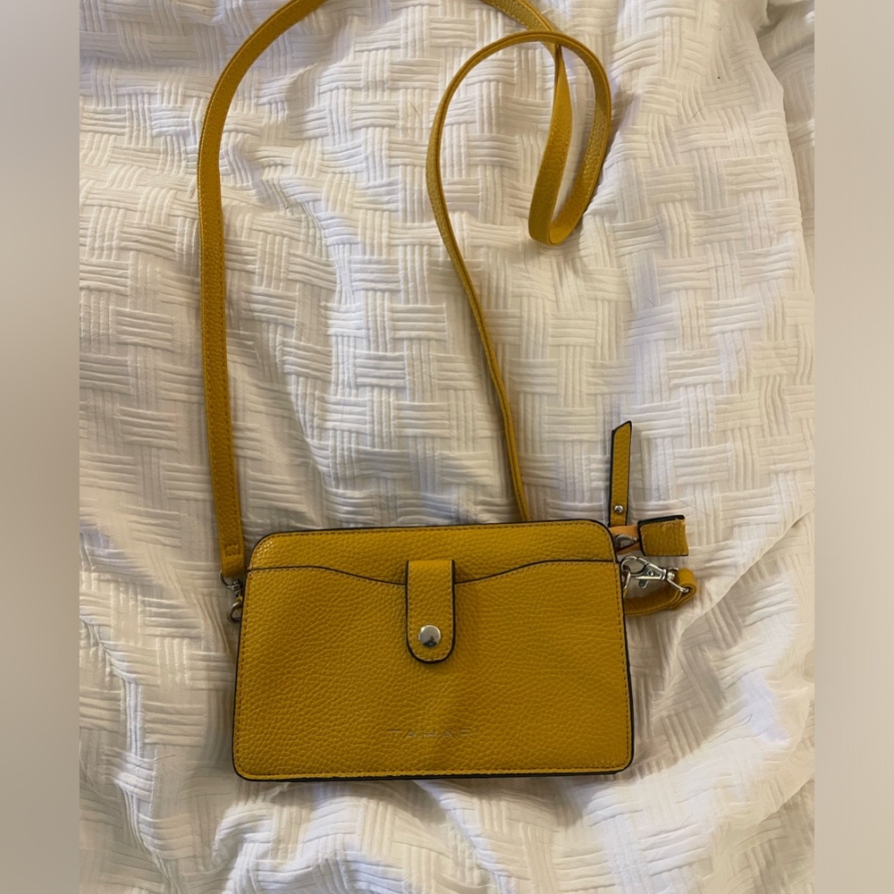 Tahari purse - Picture 2 of 3